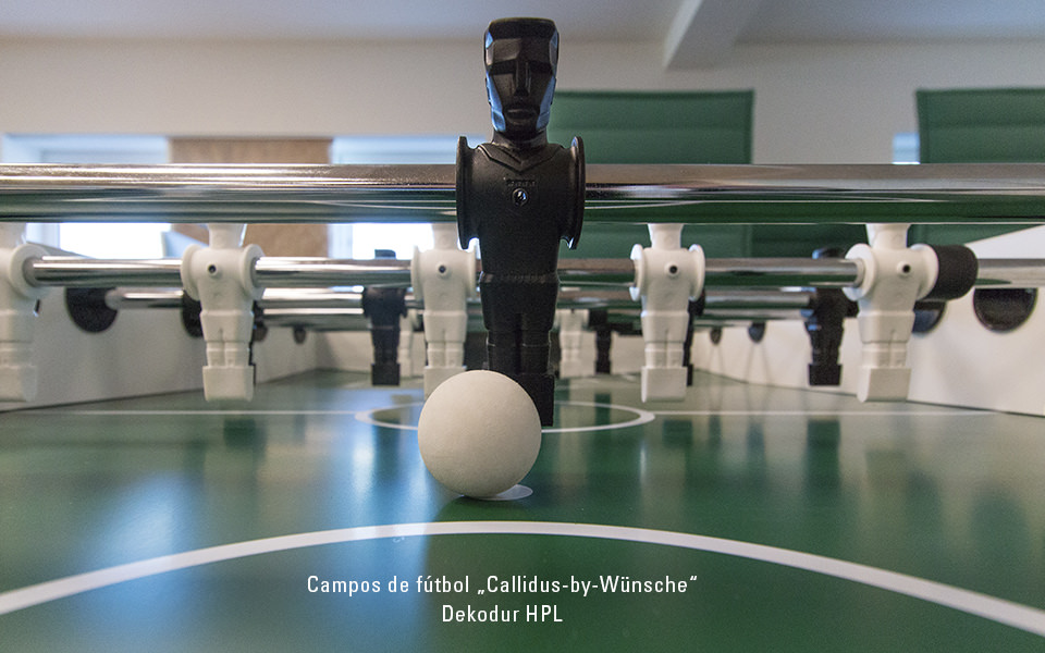 calidus-kickertische-dekodur-hpl-01-es.jpg